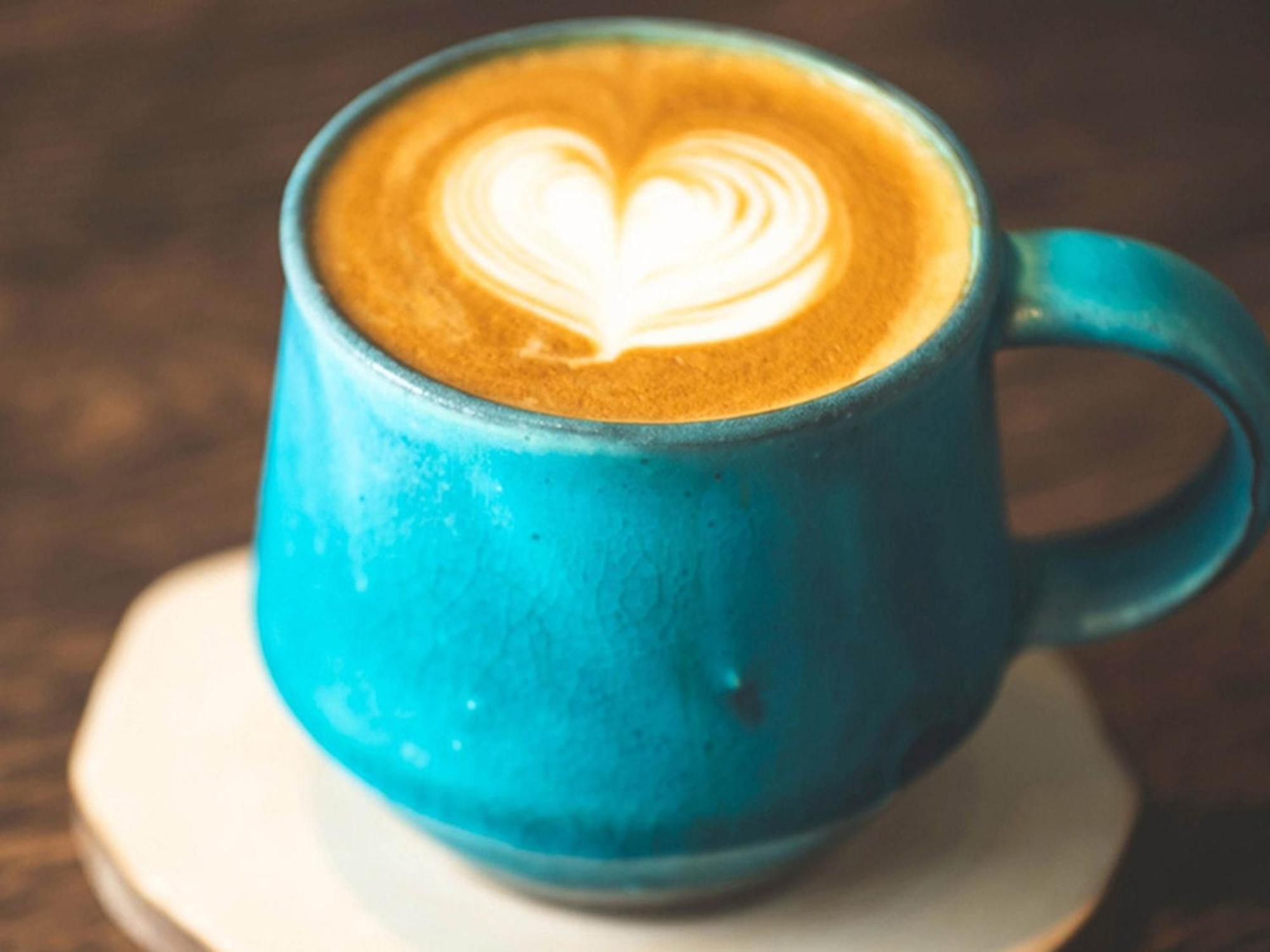 منتجع وسبا أوكيناوا ماريوت ناغُ المظهر الخارجي الصورة A cup of turmeric latte